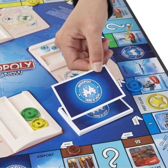 Parker Brothers Hasbro Gaming Monopoly Here and Now board game - Picture 5 of 15